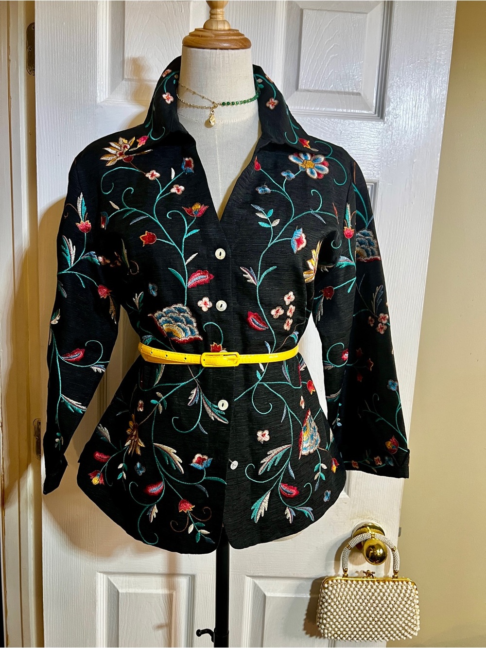 Silk Land Wms Silk Embroidered Floral Lined Artsy Button Up Light Shirt Jacket L